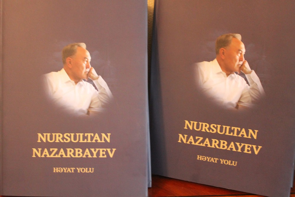 “Nursultan Nazarbayev. Həyat yolu” kitabı Azərbaycan dilində nəşr olunub