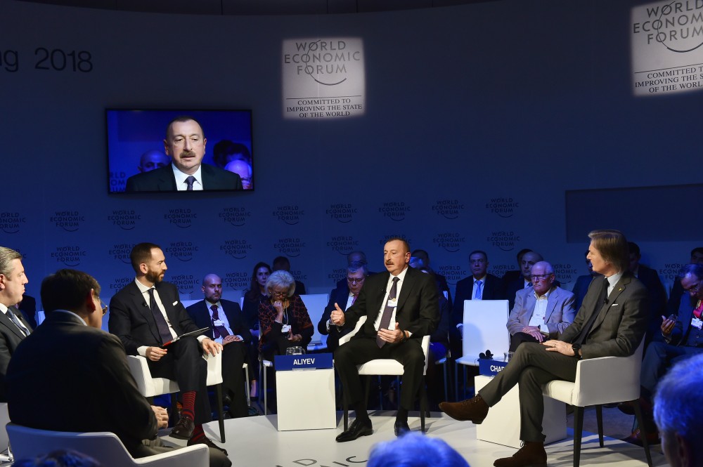 Prezident İlham Əliyev Davos Dünya İqtisadi Forumu çərçivəsində keçirilən “Strateji baxış: Avrasiya” mövzusunda interaktiv iclasda iştirak edib