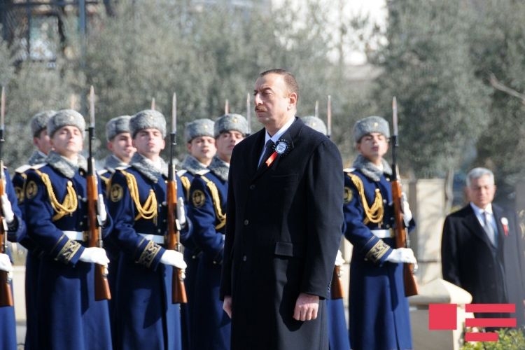 Президент Ильхам Алиев принял участие в церемонии почтения памяти жертв Ходжалинского геноцида