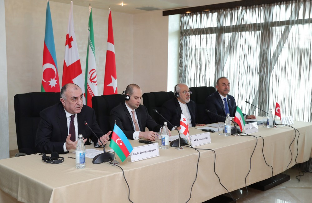 В Баку проходит встреча министров иностранных дел Азербайджана, Турции, Грузии и Ирана