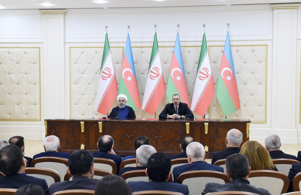 Президенты Aзербайджана и Ирана выступили с заявлениями для печати