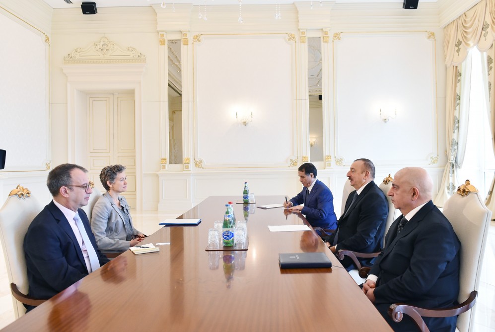 Президент Ильхам Алиев принял руководителя миссии Бюро по демократическим институтам и правам человека ОБСЕ