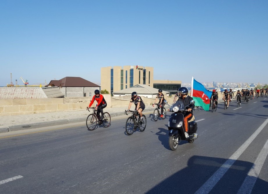 В Баку прошел велопробег под девизом «Мы – преемники Демократической Республики»