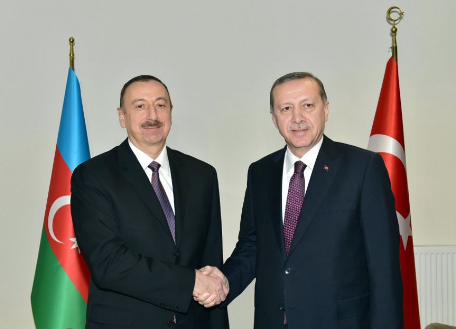 President Ilham Aliyev phoned Turkish President Recep Tayyip Erdogan