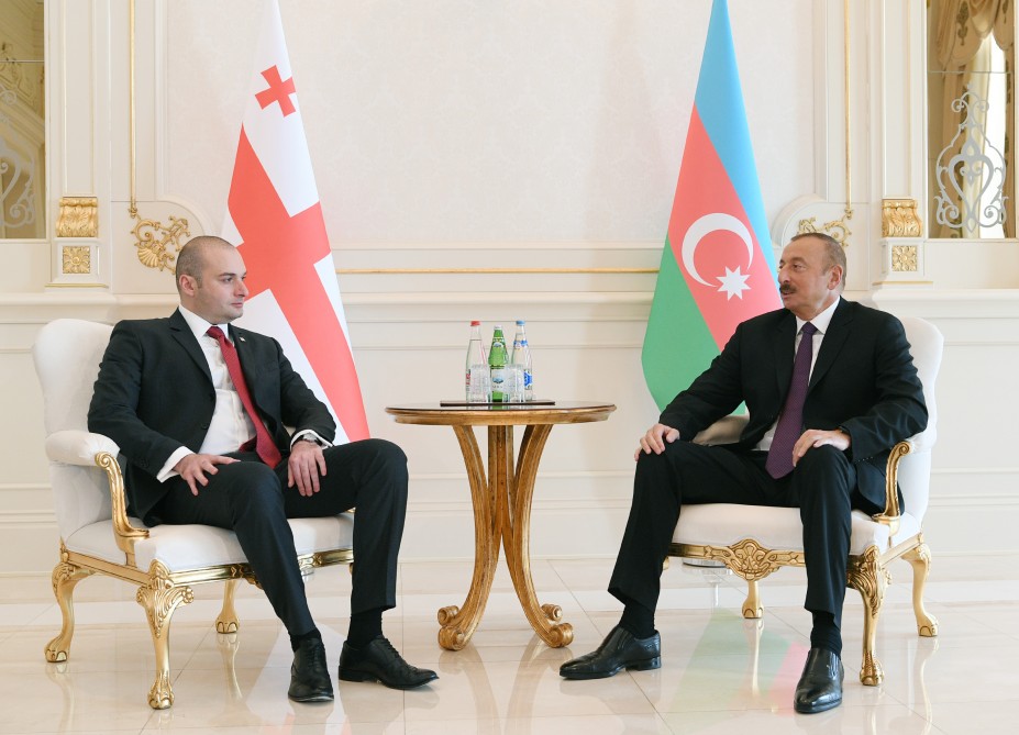 Azərbaycan Prezidenti İlham Əliyevin Gürcüstanın Baş naziri Mamuka Baxtadze ilə görüşü olub