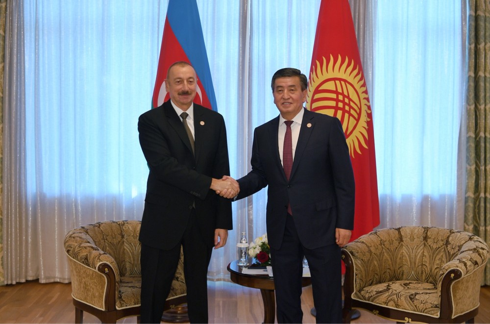 Azərbaycan Prezidenti İlham Əliyevin Qırğızıstan Prezidenti Sooronbay Jeenbekov ilə görüşü olub