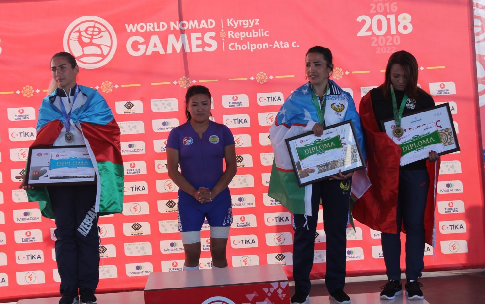 Сборная Азербайджана выиграла три медали на соревнованиях по мас-рестлингу на III Всемирных играх кочевников