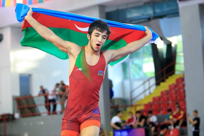 Азербайджанский борец стал чемпионом юношеских Олимпийских Игр