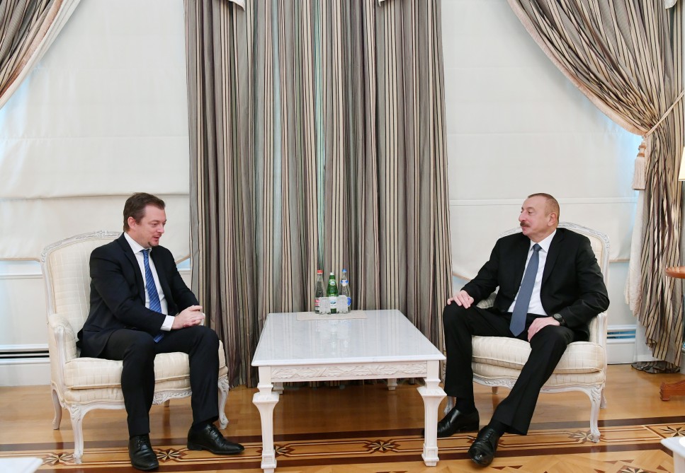 Президент Ильхам Алиев принял президента Международного паралимпийского комитета