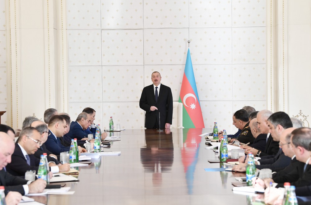 Под председательством Президента Ильхама Алиева состоялось заседание Кабинета Министров, посвященное итогам социально-экономического развития 2018 года и предстоящим задачам