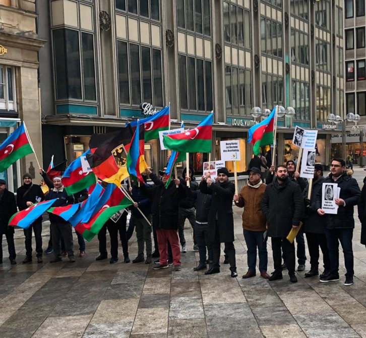 В Германии прошла акция под лозунгом «Азербайджан желает мира и справедливости»