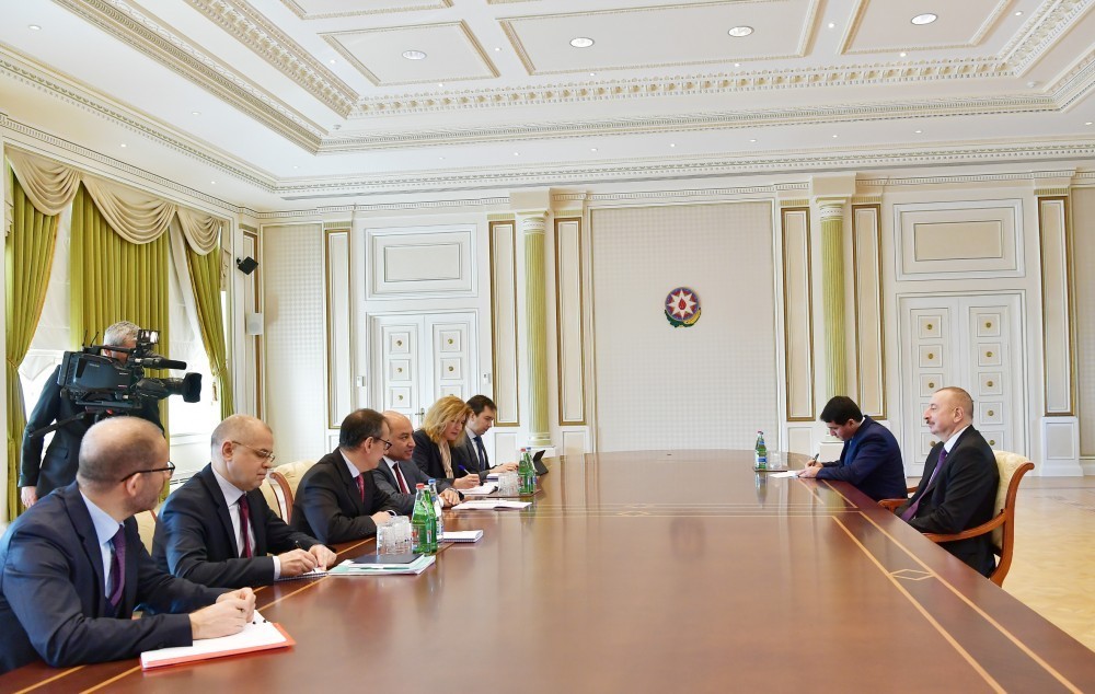 President Ilham Aliyev receives delegation led by EBRD President